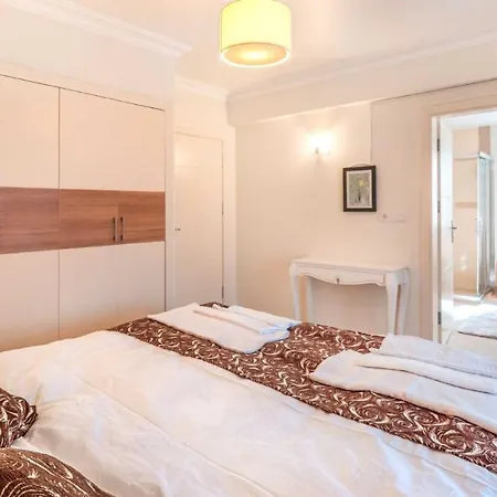 Great House With Shared Pool And Balcony In Gocek 빌라 *