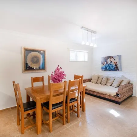 Great House With Shared Pool And Balcony In Gocek 빌라