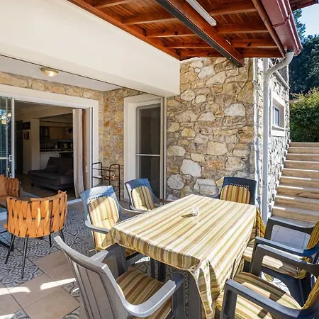 Great House With Shared Pool And Balcony In Gocek 빌라 교젝